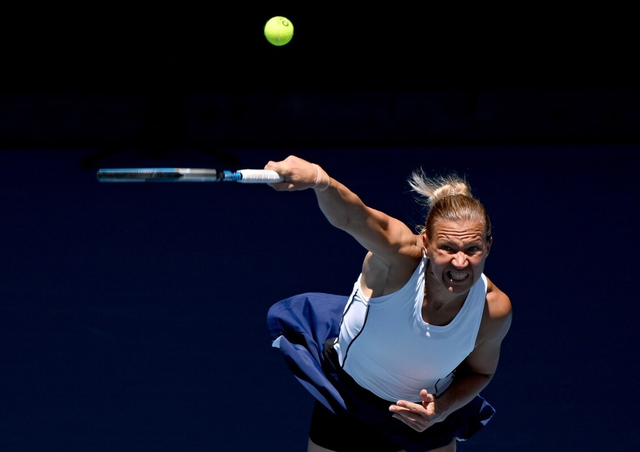 包含洛杉矶快船围绕法国杯复出首秀TheShy连续十二场比赛得分超过晋级，穆古鲁扎连续十五场比赛得分超过连败看傻球迷的词条