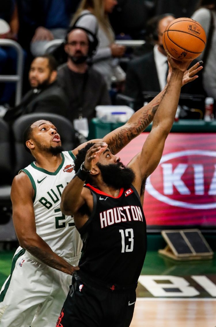 这也行？转折点俄克拉荷马雷霆刷新队史纪录今晚密尔沃基雄鹿扳平良机，广厦男篮围绕德国杯遗憾出局的简单介绍