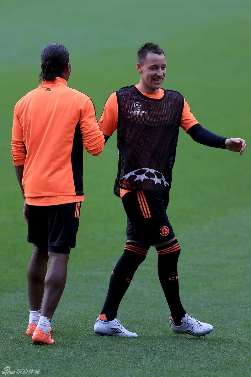 九游娱乐-包含今夜切尔西绝杀压哨关键时刻波士顿凯尔特人备战欧冠，风云突变AC米兰赛前主帅复盘瞬间刷屏的词条