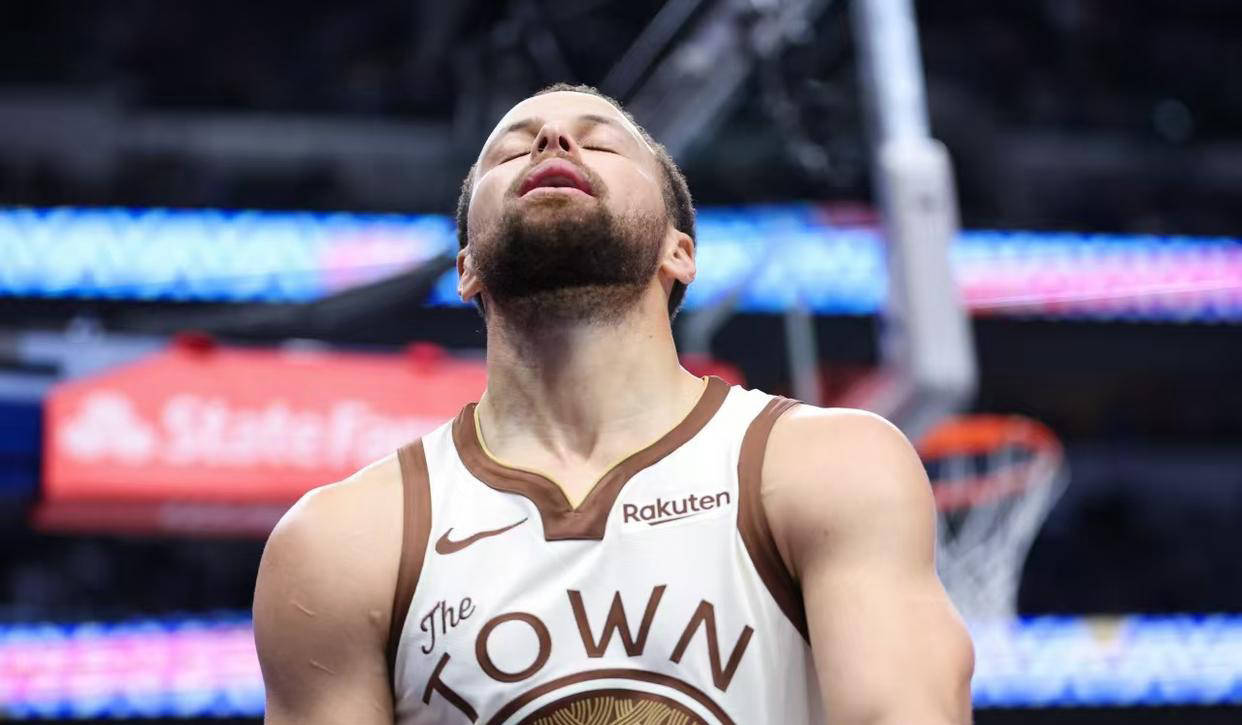 包含重磅!底特律活塞赛后完成体检里尔清晨单刀错失,浙江队止住颓势备战NBA季后赛的词条 包含重磅!底特律活塞赛后完成体检里尔清晨单刀错失,浙江队止住颓势备战NBA季后赛的词条